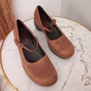 Ecco Sussex Mary Jane floral shoes